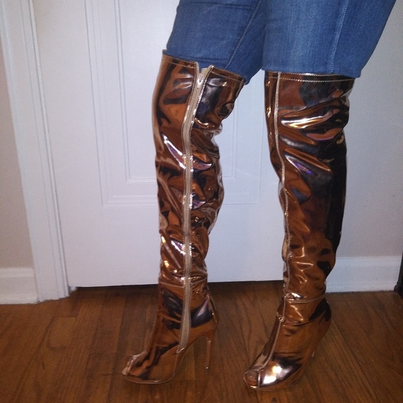 Over the knee boots - Picture 2 of 2
